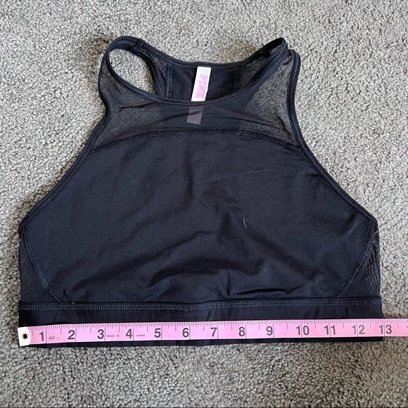 LAST CHANCE black sports bra - Picture 3 of 4